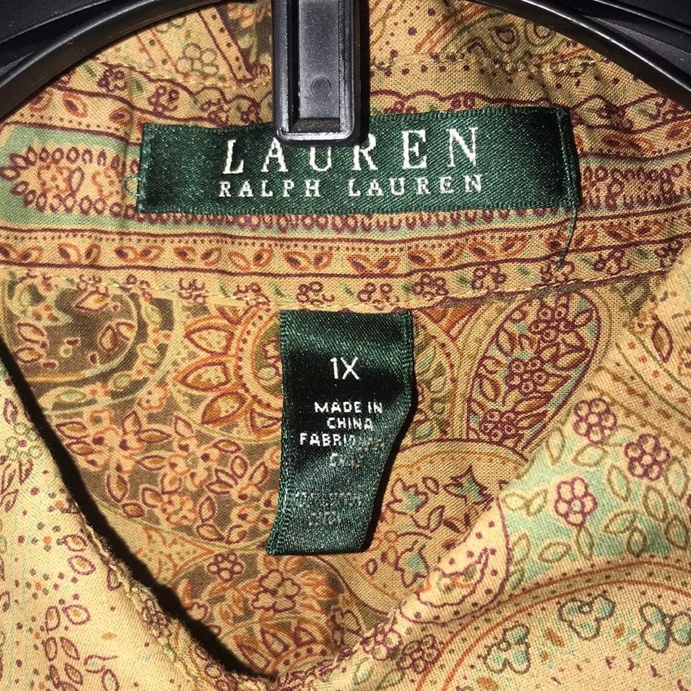 Sz:1X Ralph Lauren Collared shirt w/ Beautiful Fall colored paisley pattern